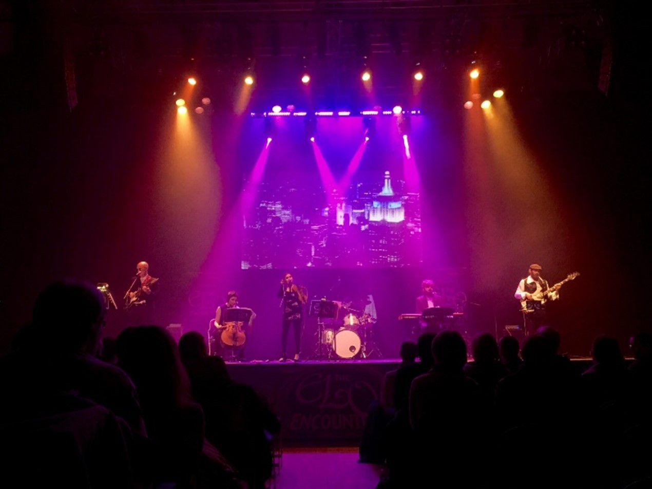 Illuminate the stage 2